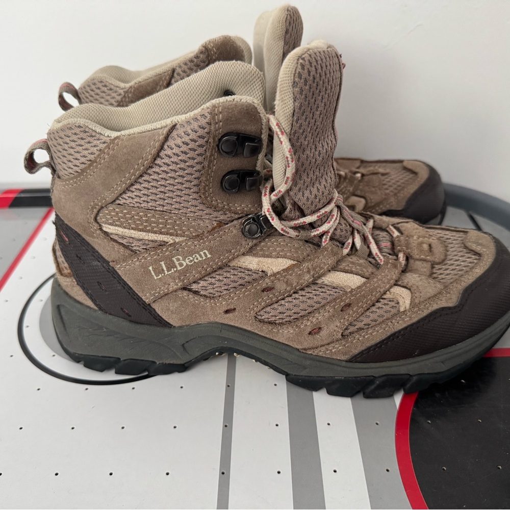 L.L. Bean Women's Athletic Shoes - Brown and Tan